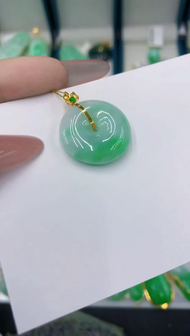 颈饰18K金镶嵌翡翠11111