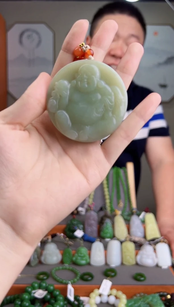 颈饰未镶嵌和田玉一物一证 拍一单发一个