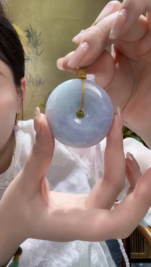 翡翠未镶嵌颈饰吊坠