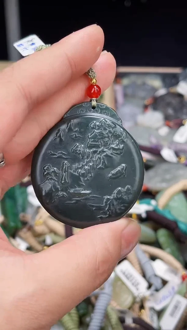 颈饰未镶嵌和田玉1