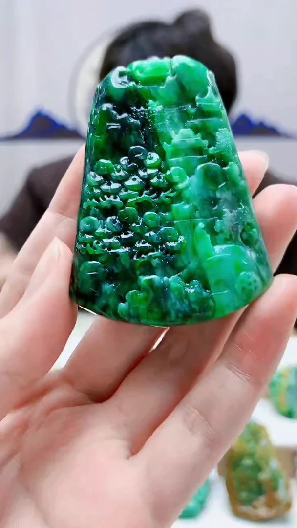 未镶嵌定制翡翠5145zm-毛货挂件8山水