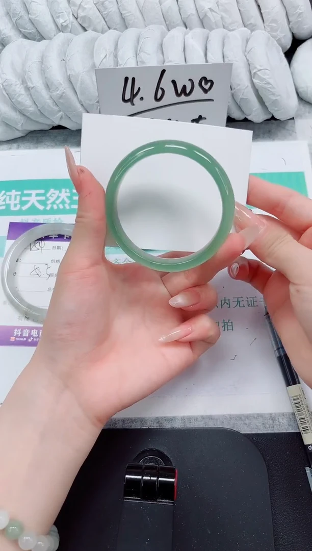 石英质玉手镯未镶嵌155-54