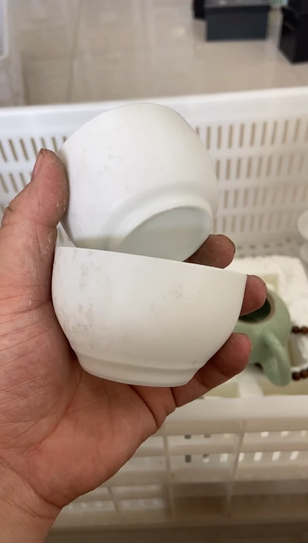 无运费险有瑕疵的摄影的产品有使用过的痕迹有点脏介意勿拍