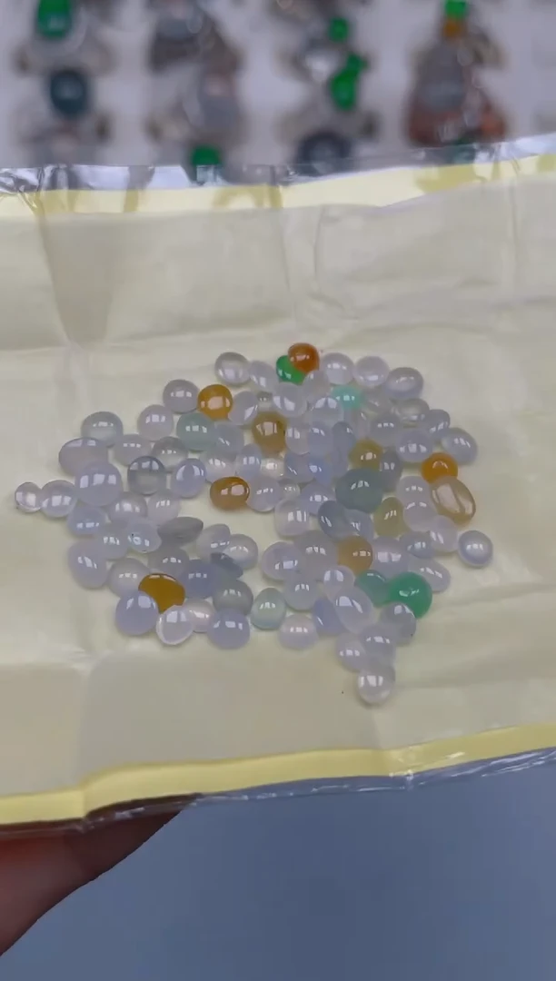 未镶嵌定制翡翠天然翡翠裸石蛋面95