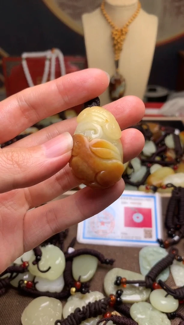 颈饰未镶嵌和田玉新疆料青海料清水和田玉吊坠