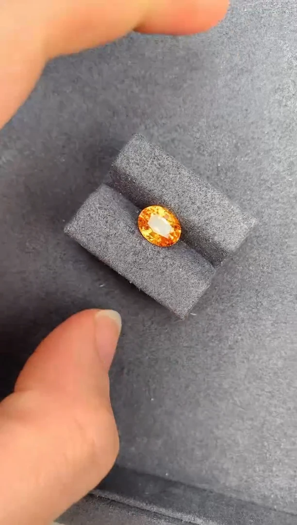 【闪购商品】石榴石（芬达石）裸石未镶嵌2.4ct芬达