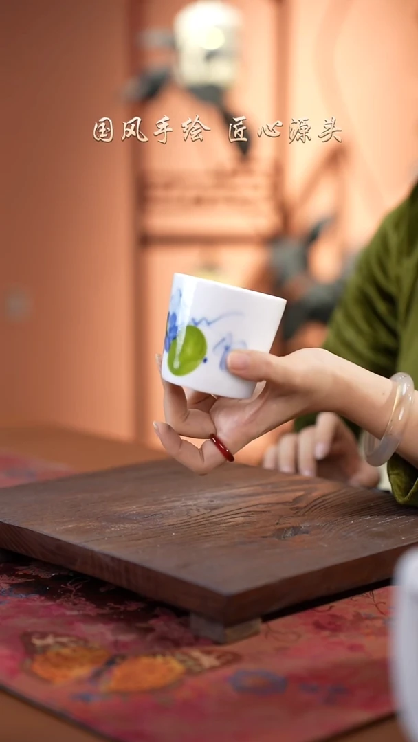 陶瓷景德镇高温釉中彩猪口杯直径7高6.5容量150cc