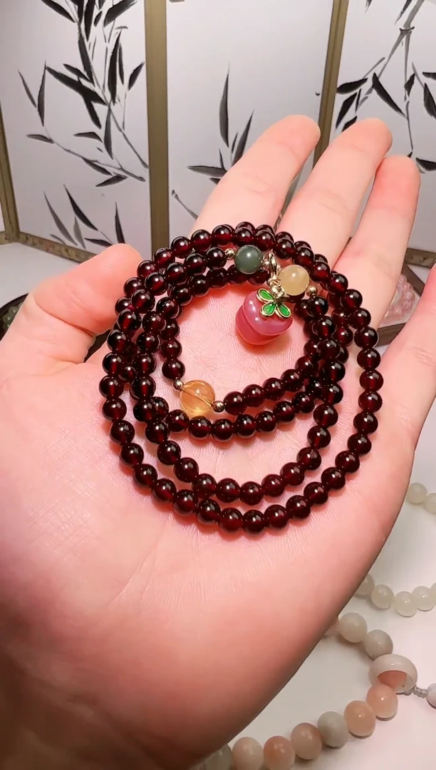 【闪购商品】石英质玉手串未镶嵌石榴多圈手串