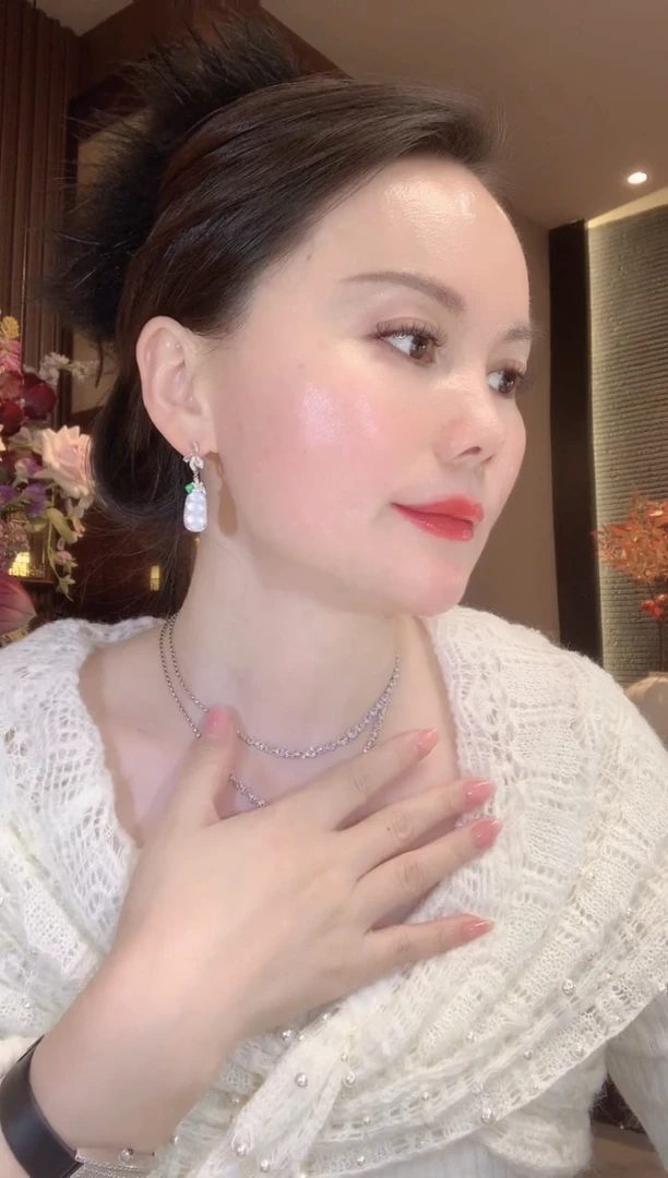 18K金镶嵌翡翠耳饰A87