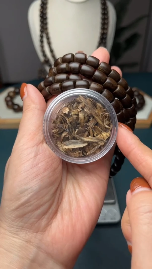 沉香沉香碎屑8mm108多圈越南芽庄白奇楠沉水