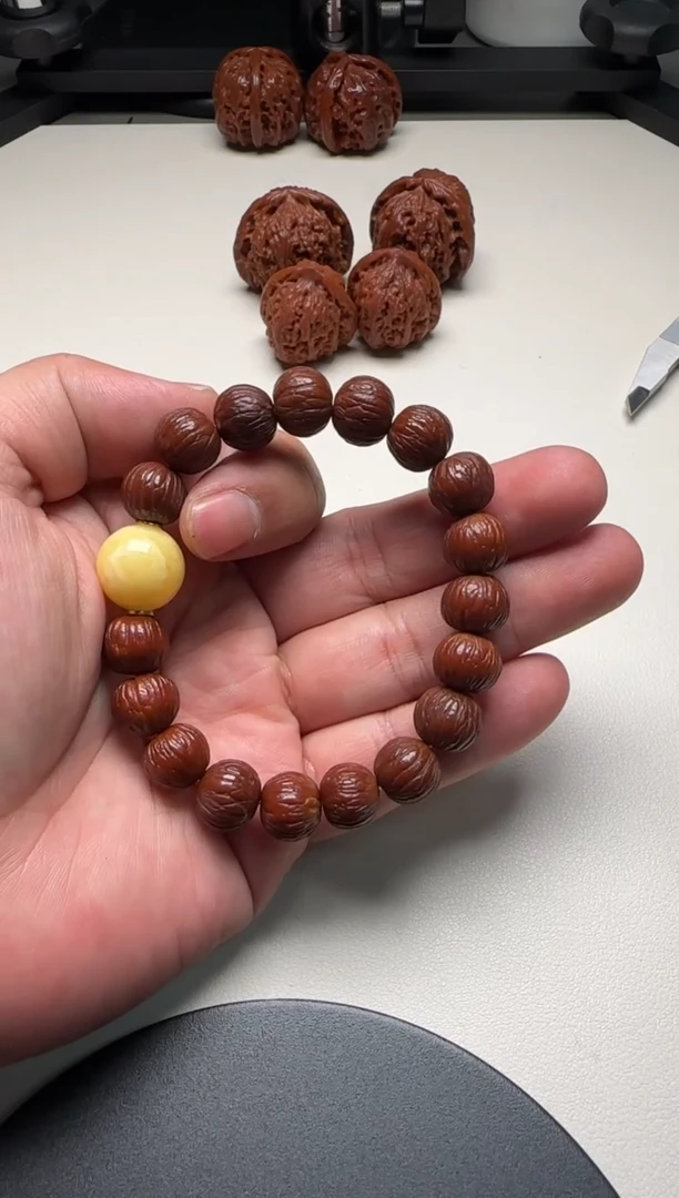 【闪购商品】猴头核桃手串猴头核桃