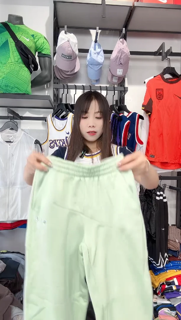1670编码 耐克卫衣服饰过款为准 尺码