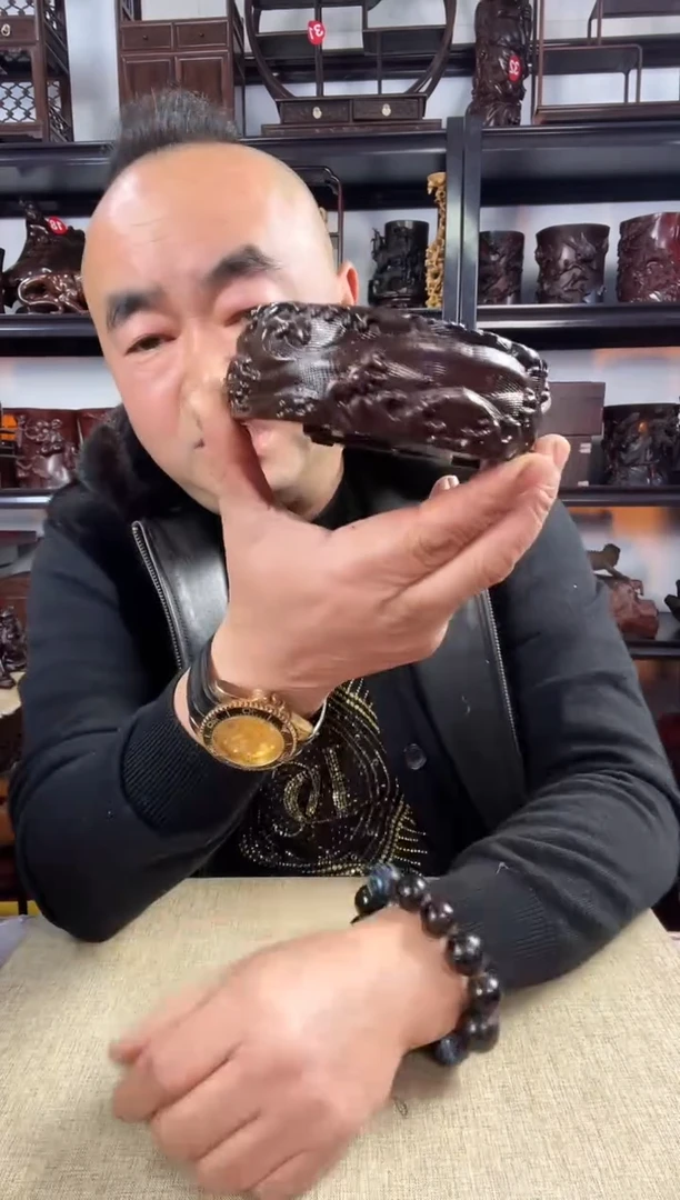 木老李红木工艺品28瑕疵