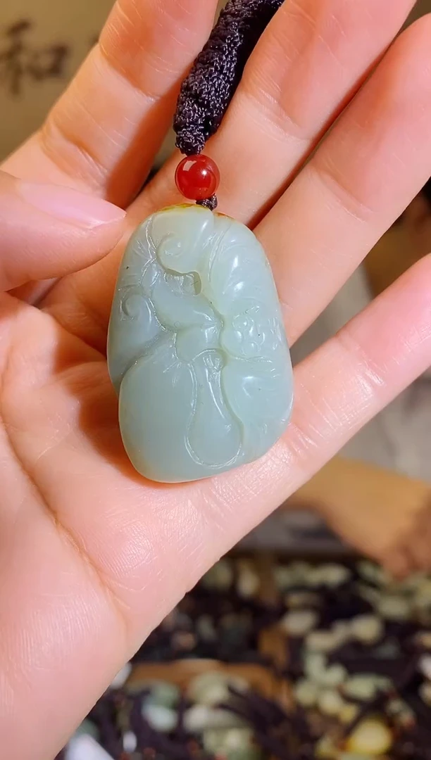 颈饰未镶嵌和田玉1