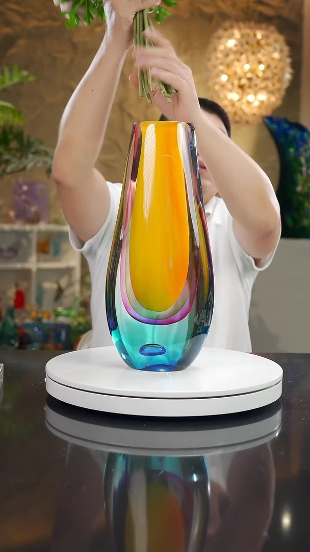 摆件小**哥福利设计款四色花瓶大号