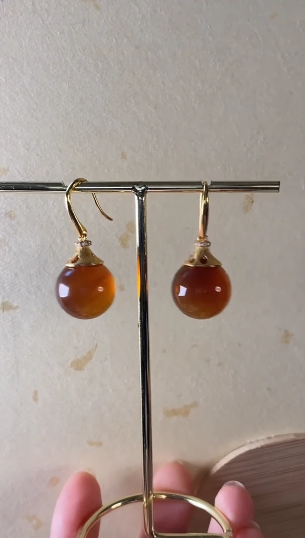 【闪购商品】琥珀颈饰银S925镶嵌灵草珀耳环0000