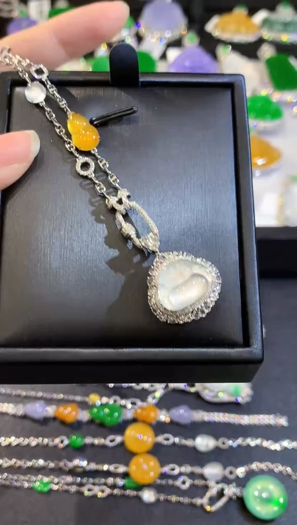 翡翠18K金镶嵌套链WHX多样性发其一
