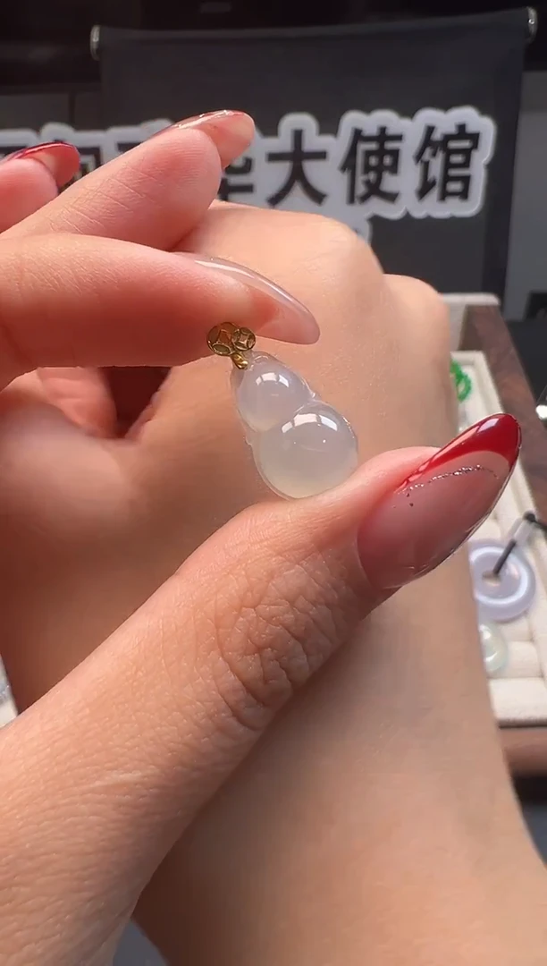 吊坠(不含链)18K金镶嵌翡翠缅甸珠宝严选