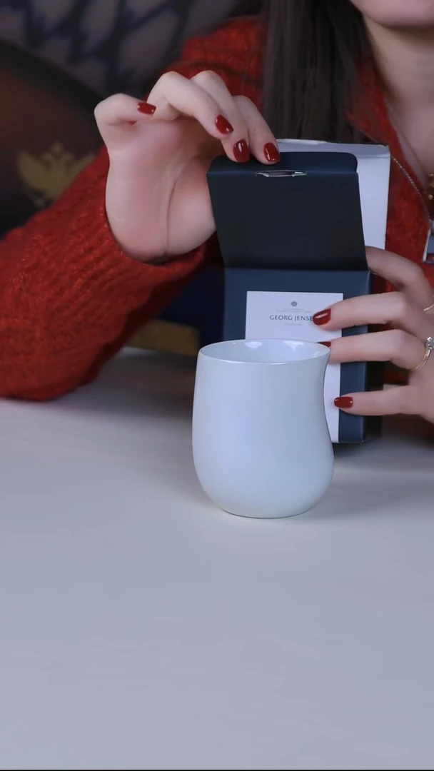 每天早上六点（Georg Jensen 手握）