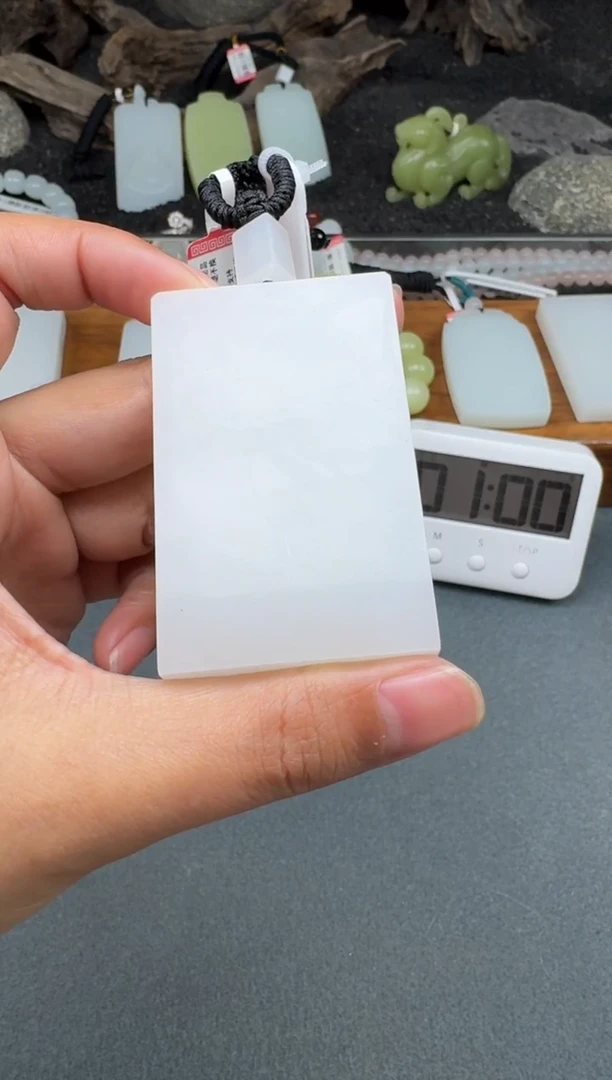 颈饰未镶嵌和田玉草****?1