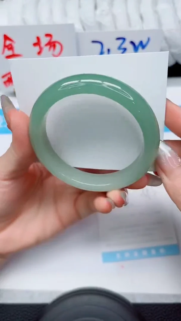 未镶嵌手镯石英质玉160-59.3