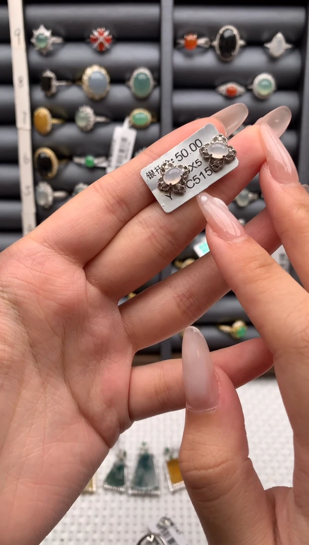 银S925镶嵌戒指翡翠耳饰1