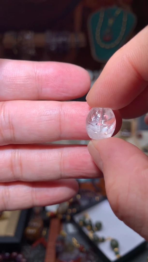 未镶嵌珠宝半成品水晶白幽灵桶珠