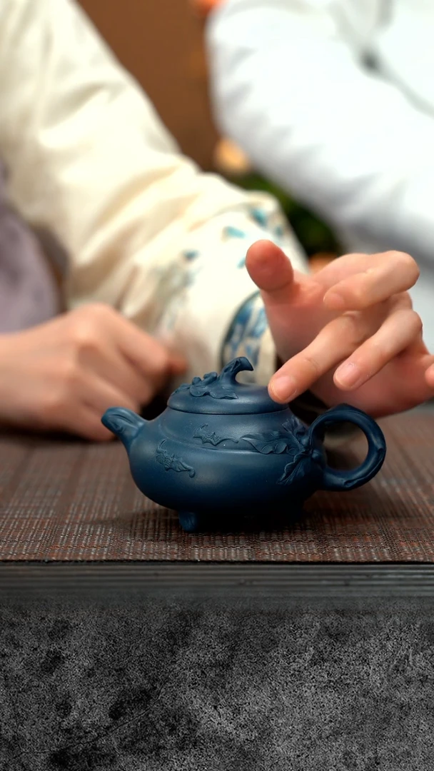 【闪购商品】紫砂茶壶三足 紫砂 YJJ