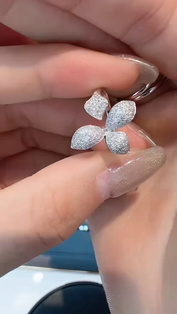 【闪购商品】钻石戒指/指环18K金镶嵌多样性发一