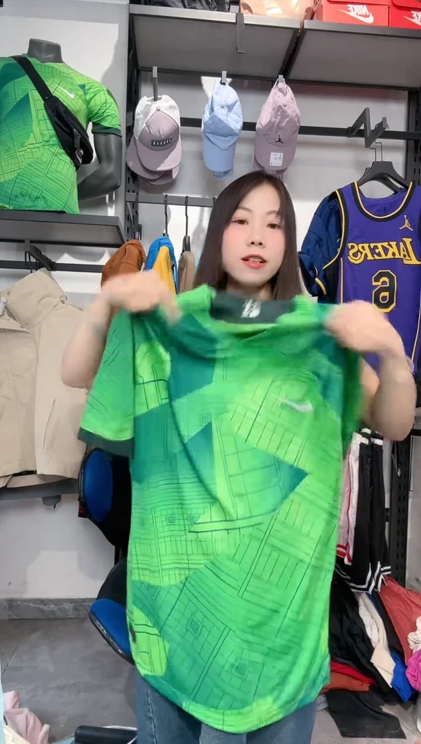 1662  编码 瑕疵款直播间过款为准 尺码