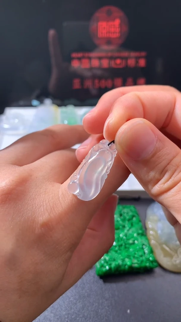 未镶嵌定制翡翠