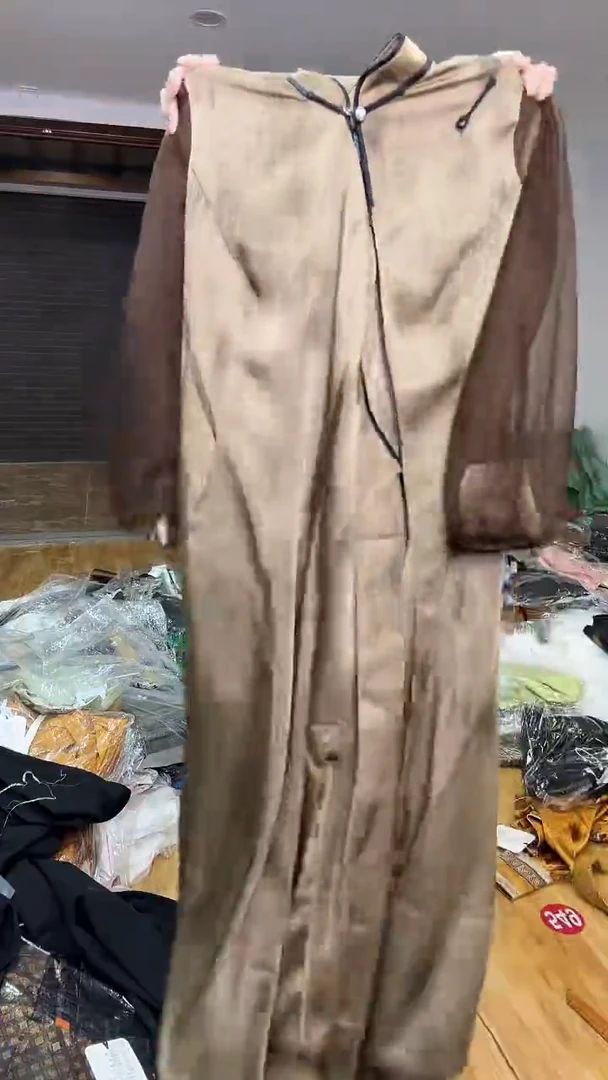 M码    110斤   裙子