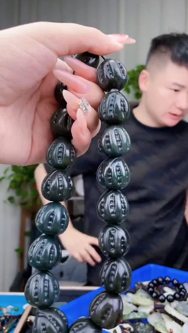 和田玉未镶嵌挂件拍一发一，多样性发货！