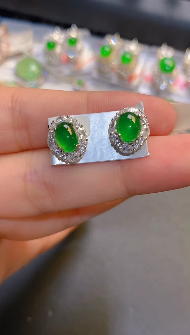 翡翠银S925镶嵌耳饰天然