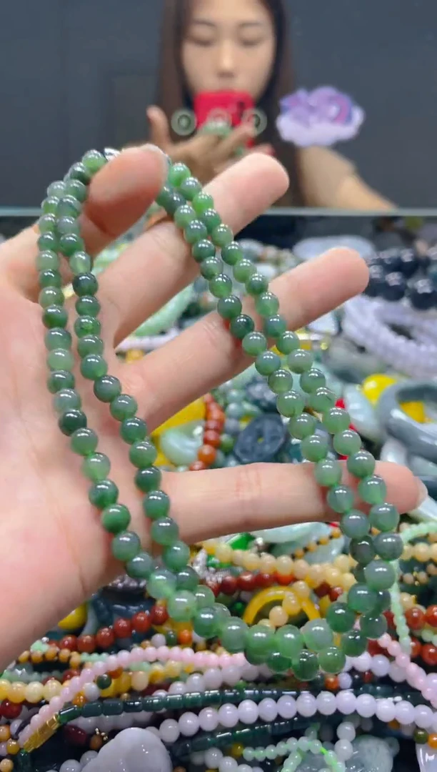 颈饰未镶嵌翡翠6MM/T/翡翠A货，一件也是批发价