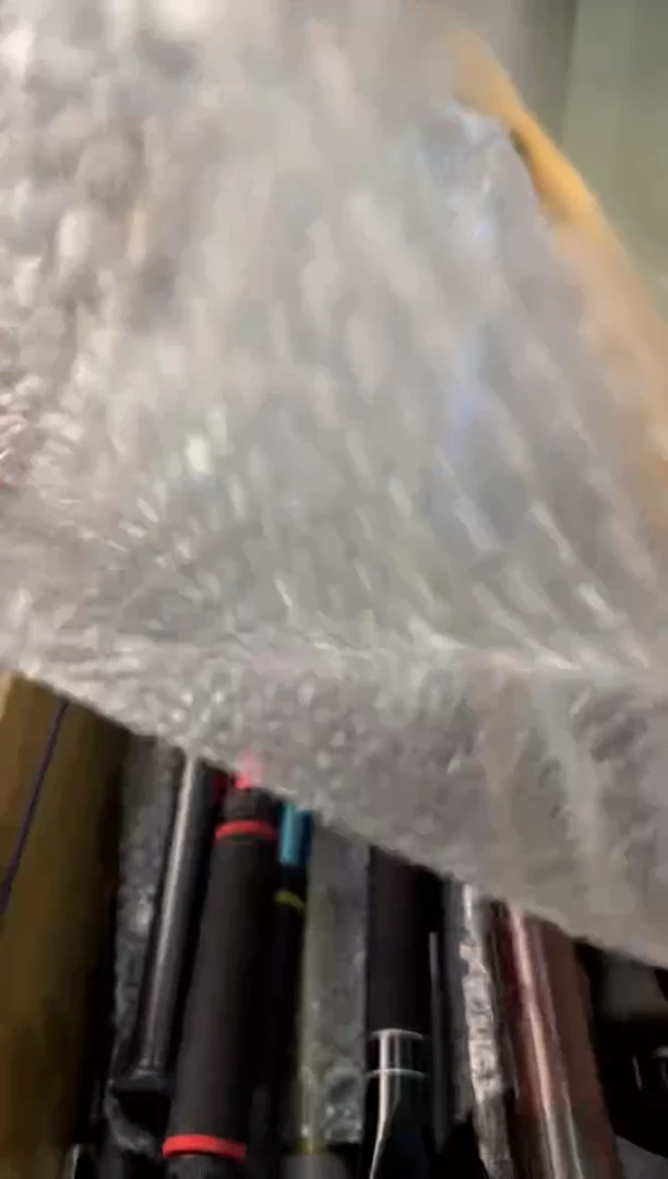 孤品微瑕， 以直播间为准  加 10元发顺丰