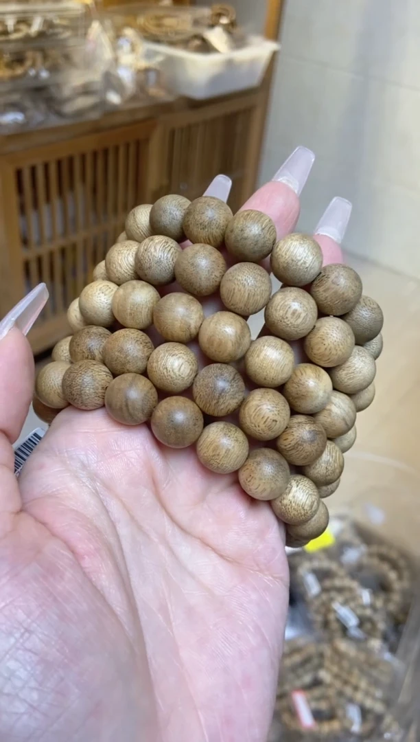 手串沉香菩萨棋圆珠单圈1.3多样性发其一