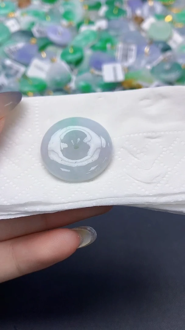 翡翠未镶嵌颈饰天然缅甸a货翡翠