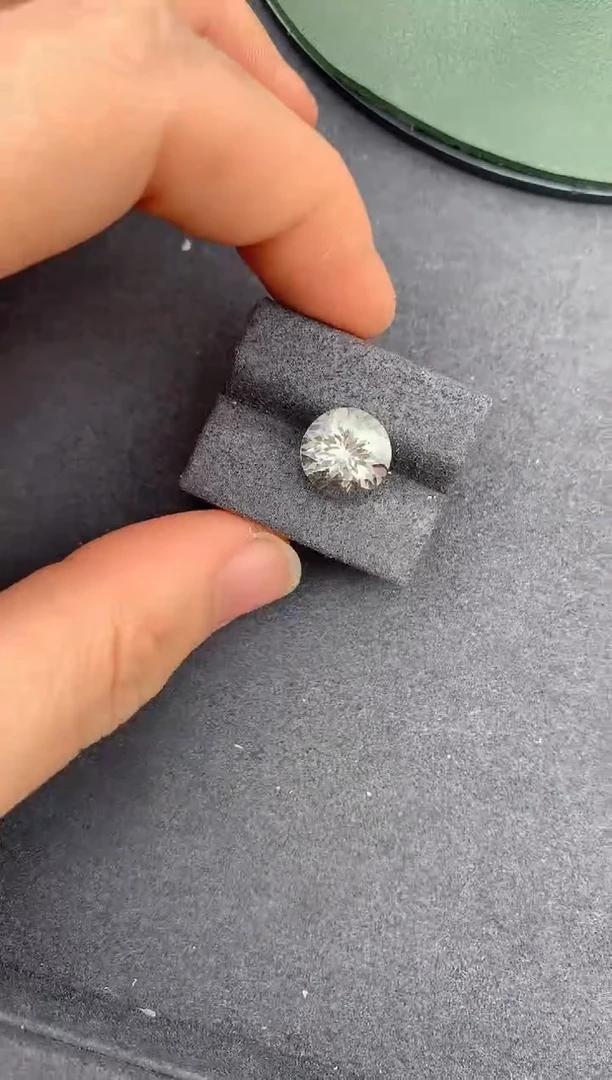 【闪购商品】绿柱石裸石未镶嵌3ct白色绿柱石