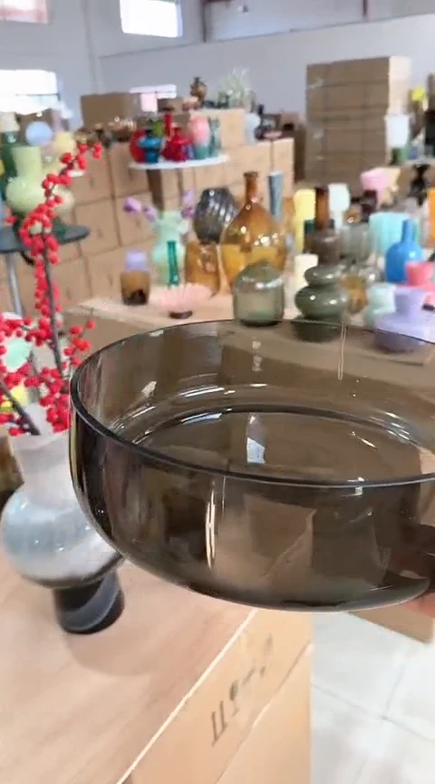 【闪购商品】玻璃黑色果盘