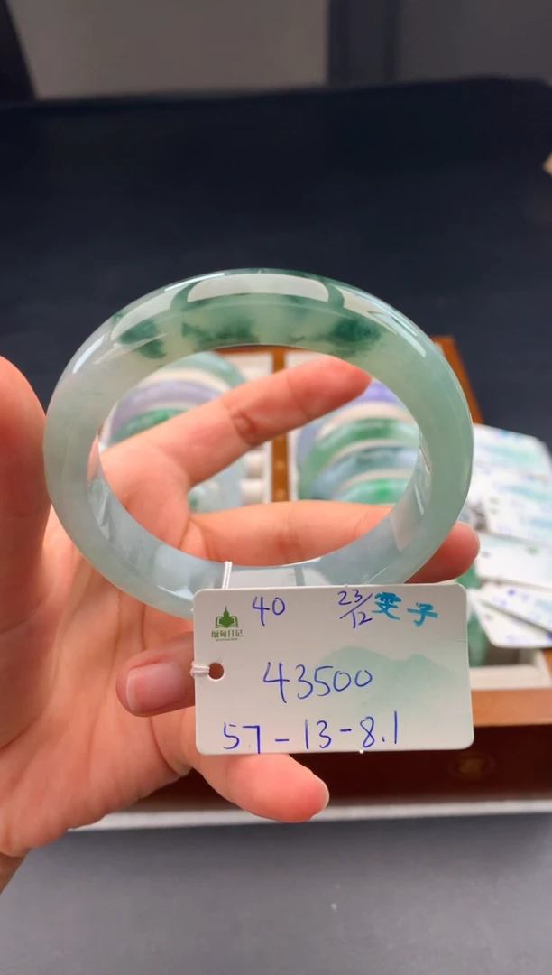 未镶嵌手镯翡翠翡翠自带#送人#，假一赔三