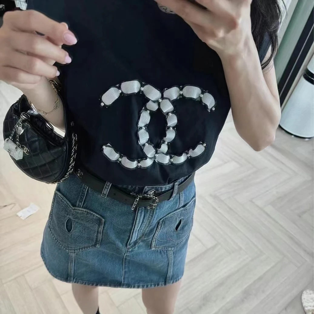 95新 Chanel/香奈儿 藏蓝色大LOGO短袖/38码/编号580