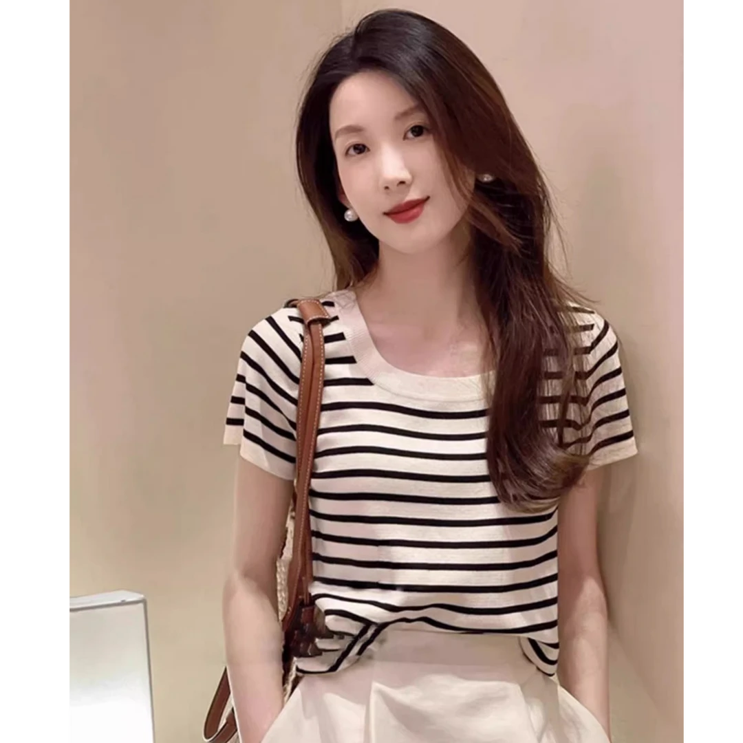 大码方领条纹冰丝针织短袖女夏季薄款洋气百搭减龄正肩半袖T恤