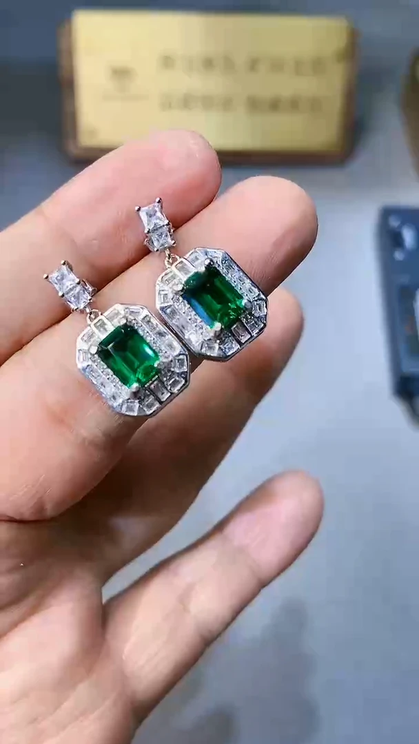 【闪购商品】透辉石耳饰银S925镶嵌65