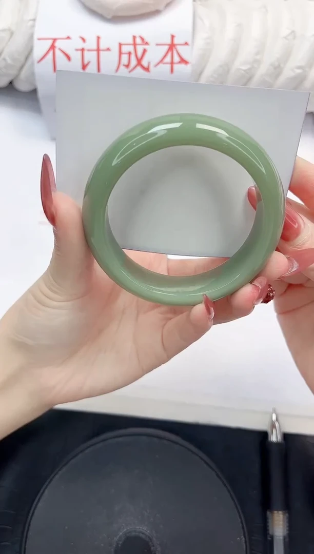 石英质玉手镯未镶嵌7-56