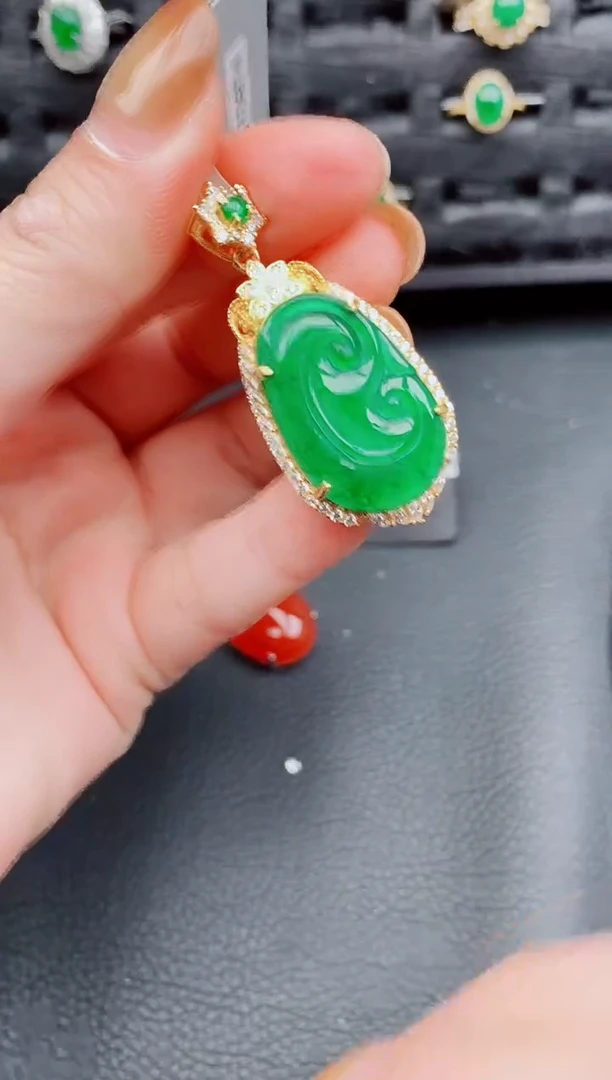 【闪购商品】翡翠颈饰银S925镶嵌天然a货翡翠350