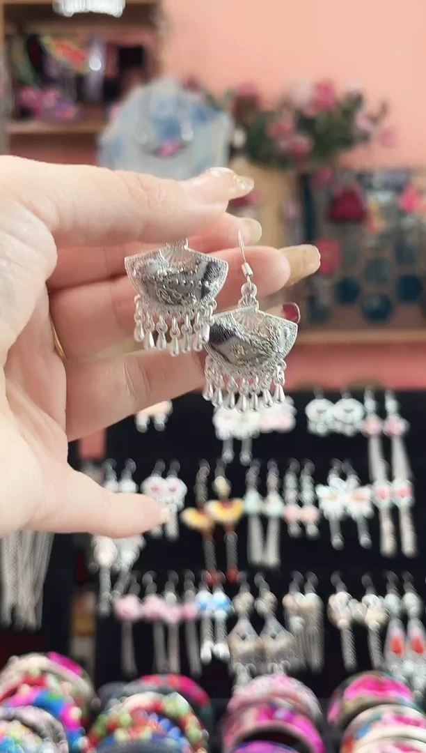 艺枝独绣手工饰品81
