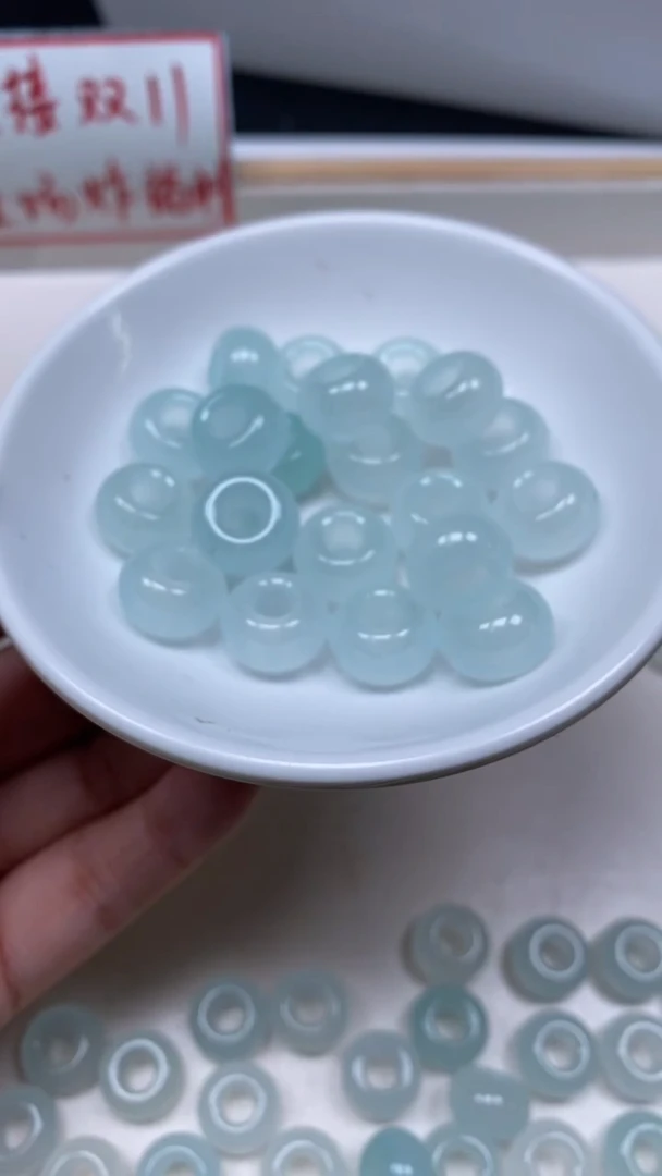 未镶嵌散珠玛瑙/玉髓D628 冰晴 面包扣13*8内6mm5个9.9元