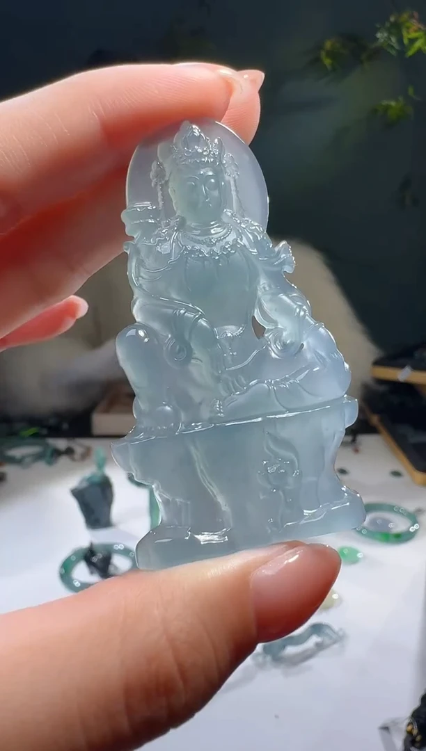 【闪购商品】翡翠颈饰未镶嵌天然A货翡翠观音