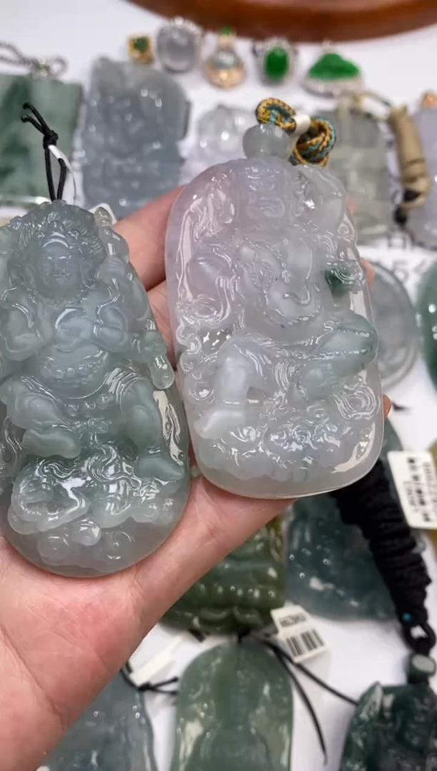 颈饰未镶嵌翡翠黑**g01